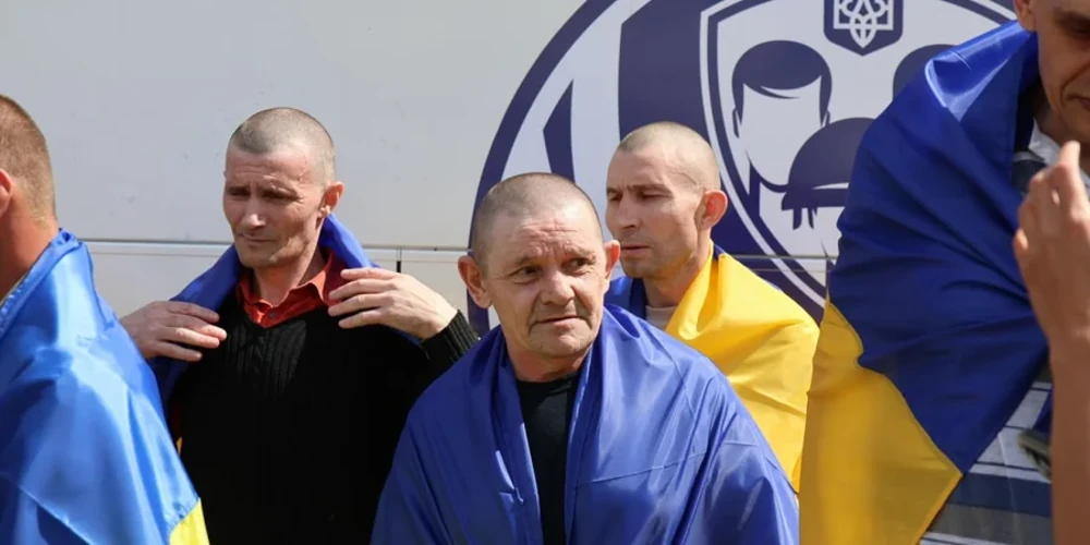 Перший етап обміну: з російського полону звільнено 103 українських військовослужбовці