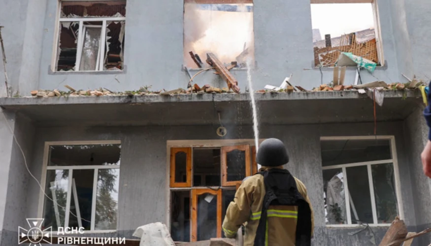 У Рівному ліквідували наслідки падіння уламків БпЛА: 30 потерпілих